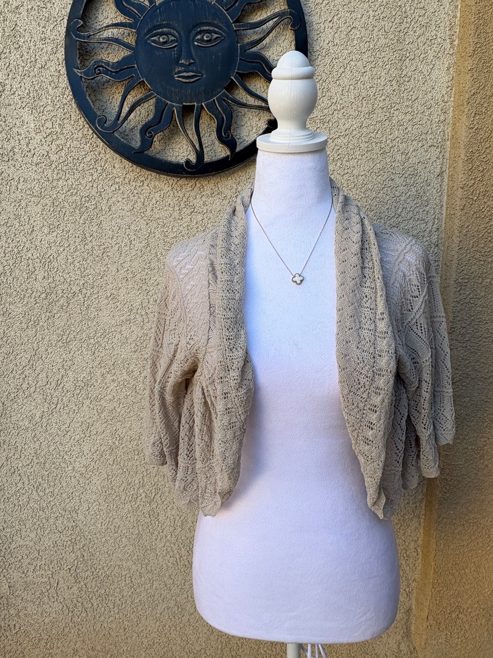 Cinema Club Light Beige Knit Open-Front Short Sleeve Cardigan Shrug Bohemian